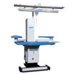 طاولة كي بالبخار احترافية لإنهاء مثالي للملابس